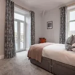Wansfell Heights Holiday home *